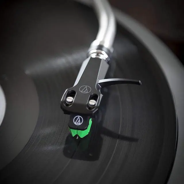 Alt view image 2 of 3 - AT-VM95E/H Turntable Headshell/Cartridge Combo Kit Green