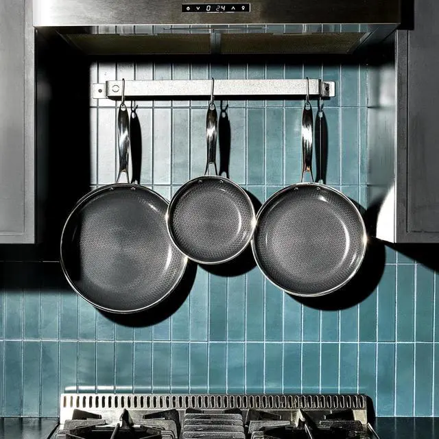 Alt view image 2 of 6 - HexClad 6 Piece Hybrid Nonstick Frying Pan Set, 8, 10 and 12-Inch Frying Pans with Lids, Stay-Cool Handles, Dishwasher and Oven Safe, Induction Ready, Compatible with All Cooktops