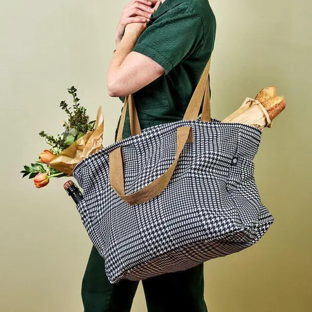 Alt view image 3 of 6 - HexClad Everything Everywhere Bag Recycled rPET Tote with 8 Pockets, Shoulder & Hand Straps, Machine Washable