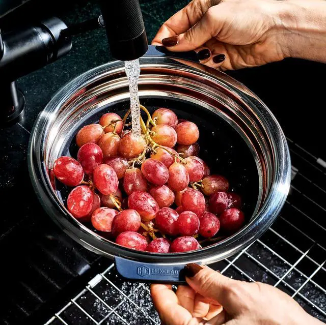 Alt view image 2 of 7 - 2-Piece Steamer Basket Set for Steaming and Draining, Fits HexClad's 3 and 8Qt Pots, Dishwasher-Safe, Space-Saving Design, Heat-Safe to 425ºF, Non-Slip Handles, Silicone and Stainless Steel