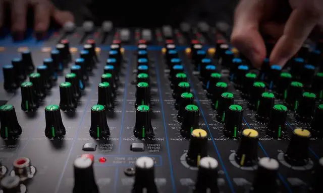 Alt view image 5 of 7 - YAMAHA MG10XU 10-Input Stereo Mixer with Effects