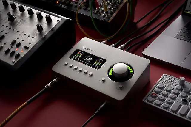 Alt view image 2 of 6 - Universal Audio Apollo Solo Heritage Edition, APLS-HE
