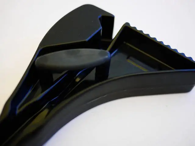 Alt view image 6 of 7 - Boa BO13010 Constrictor Strap Wrench with 12" Body and 39" Strap, Black Powder Finish