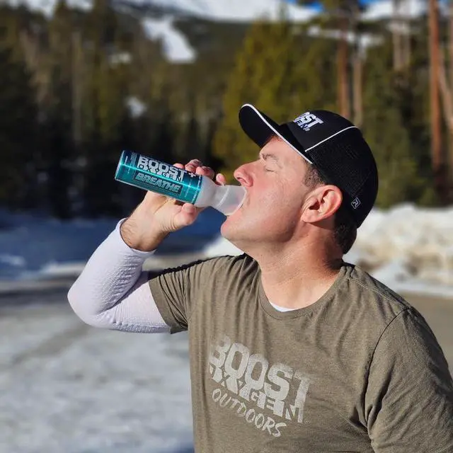Alt view image 4 of 6 - Boost Oxygen Medium Breathe Menthol-Eucalyptus 5L Canister, 6 Pack | Balanced Combination of Portability & O2 Capacity Menthol-Eucalyptus Aroma For Breathing Easier & Cooling Sensation