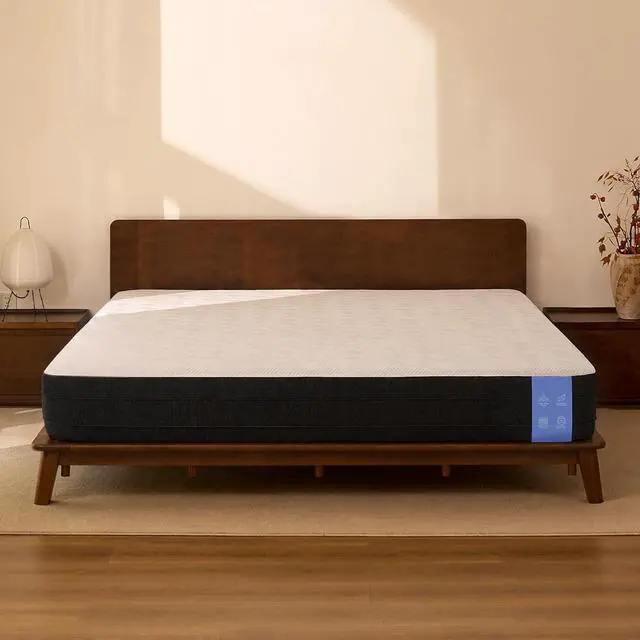 Main image of Hako G1 King Solid Wood Bed with USA-Assembled Mattress