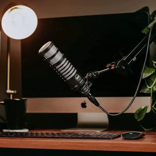 Alt view image 2 of 2 - 512 Audio Limelight Dynamic Vocal XLR Microphone featuring a Hypercardioid Polar Pattern Designed for Podcasting, Broadcasting and Streaming