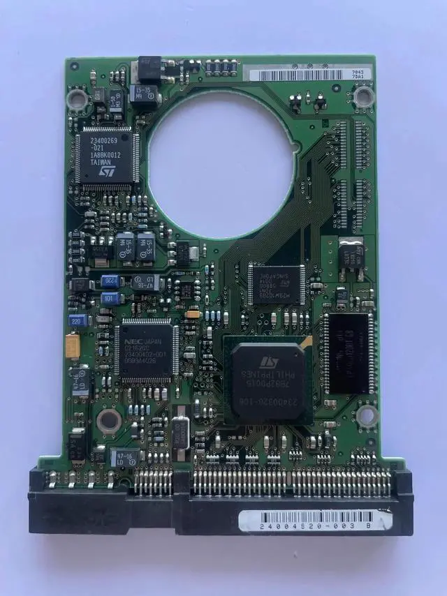 Alt view image 5 of 6 - 1005451-001 REV A Seagate HDD PCB Circuit Board Main Controller 23400320-106