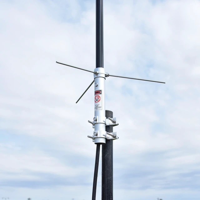 Alt view image 3 of 4 - Tram 200-Watt Pretuned 400 MHz to 495 MHz UHF Fiberglass Base Antenna with 50-Ohm UHF SO-239 Connector, 39 in. Tall (Black)