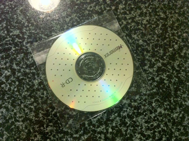 Alt view image 2 of 2 - 5000 Pcs 4 7/8 X 4 7/8 Clear CD DVD Disc Sleeves - Non Paper