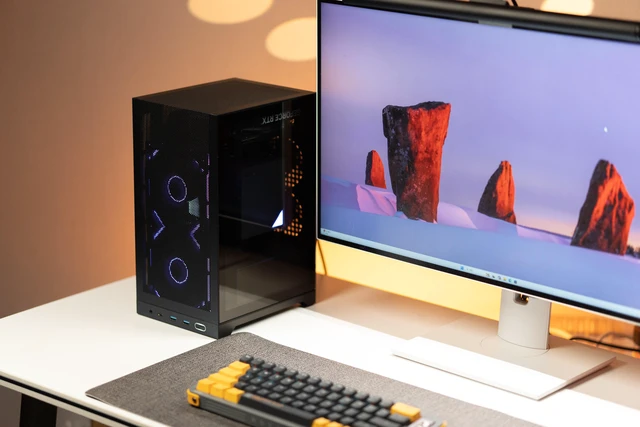 Alt view image 5 of 7 - Shiny Snake L200 10.4L SFF Small Form Factor Mini-ITX PC Gaming Case, Supports SFX PSU, 205mm GPU & 135mm Cooler, Swappable Mesh & Glass Panels, Direct GPU Mount Without Riser, 4 Fan Slots - Black