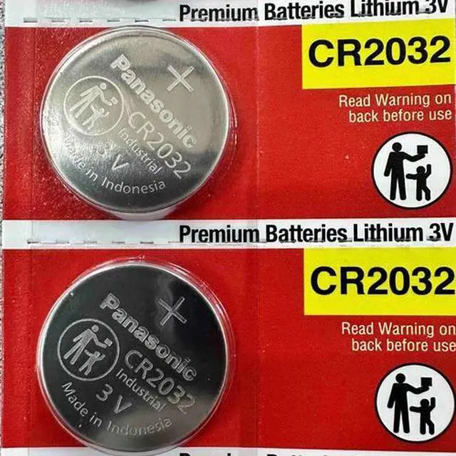 Main image of 2 x SUPER FRESH Panasonic CR2032 CR 2032 Lithium Battery 3V Coin Cell Exp. 2033