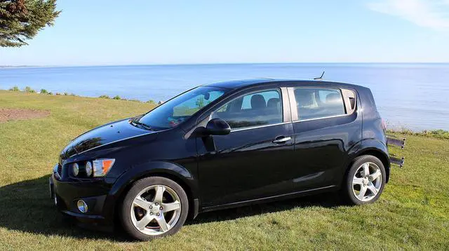 Alt view image 3 of 5 - Votex - Made in USA - 4 Inch Black Aluminum Antenna is Compatible with Chevrolet Trailblazer (2021-2026)
