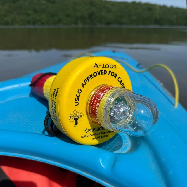 Alt view image 4 of 7 - Sirius Signal A-1001 SOS LED Mini Beacon Distress Signal USCG Approved