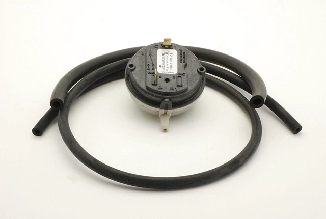 Main image of SRV7000-531 Vacuum Low Draft Negative Pressure Switch Sensor - OEM