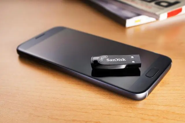 Alt view image 6 of 6 - Ultra Shift USB 3.0 Flash Drive 128Gb