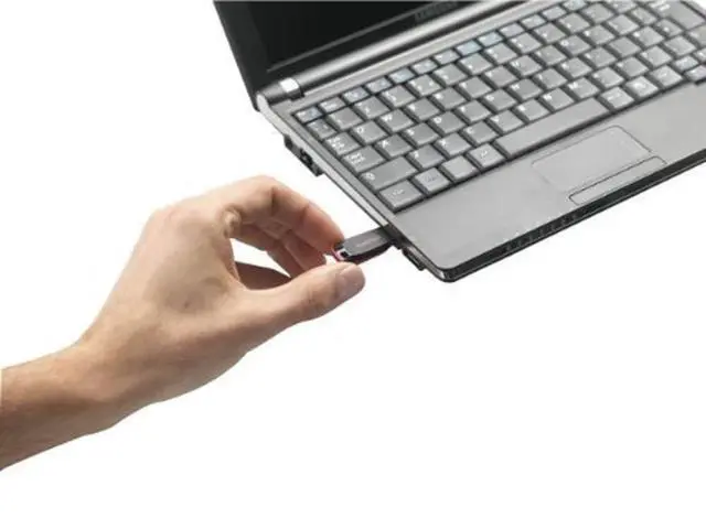 Alt view image 4 of 4 - 128GB Cruzer Blade USB 2.0 Flash Drive - SDCZ50-128G-B35