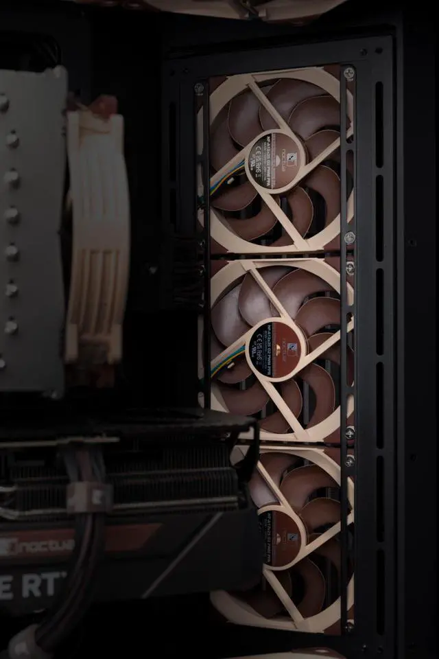 Alt view image 5 of 7 - Noctua NF-A12x25 G2 PWM Sx2-PP, Dual Fan Set for Push-Pull and Side-by-Side Applications (Brown)