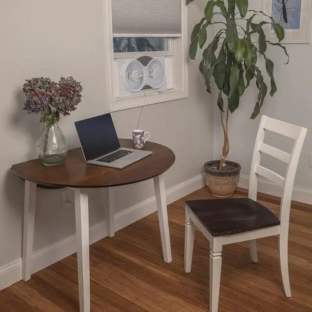 Alt view image 5 of 7 - EZ-CHILL 9 Window Fan with Remote Control, 3 Speed Dual Fans with Auto-Locking Expanders, 3 Modes (Cool, Circulate, Exhaust), Fabric Cover, White