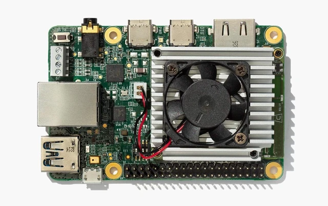 Alt view image 2 of 4 - Coral Dev Board