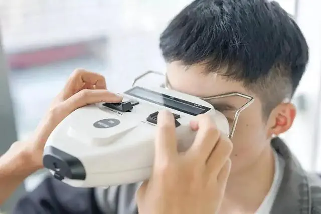 Alt view image 5 of 7 - Aist Optics 45~82 mm Optical Digital Pupillary Distance Meter LED PD Pupilometer Interpupillary Measuring Tool Ophthalmic Equipment with LCD Display PDs (battery not included) , White