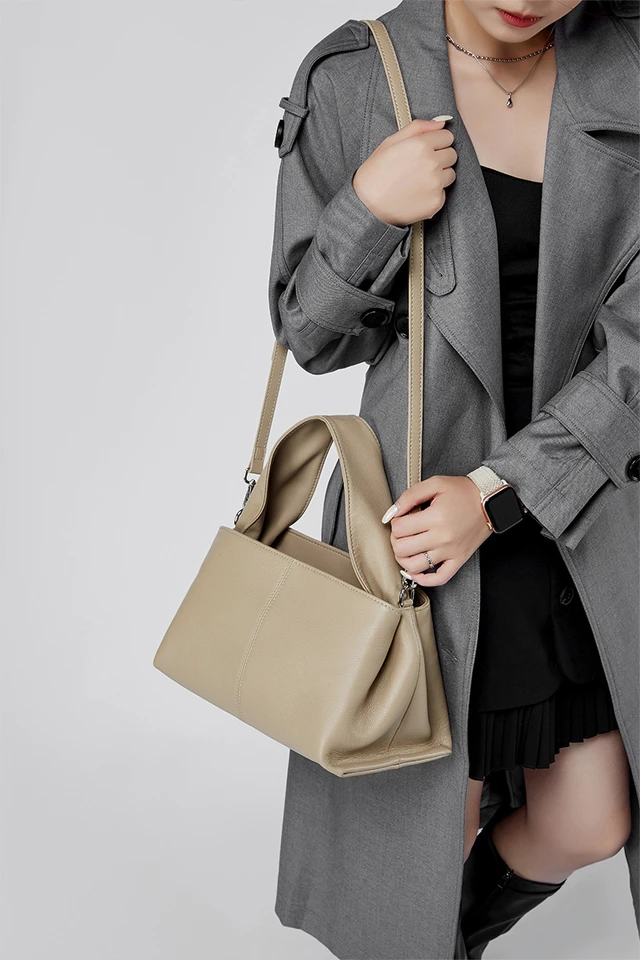 Alt view image 4 of 4 - Women Genuine Leather Handbag