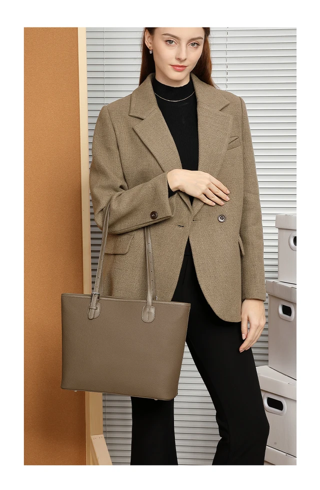 Alt view image 3 of 4 - Genuine Leather Women Shoulder Bag Grey