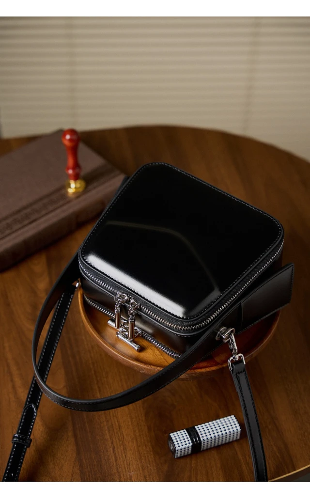 Alt view image 4 of 4 - Genuine Leather Women Shoulder Bag Black
