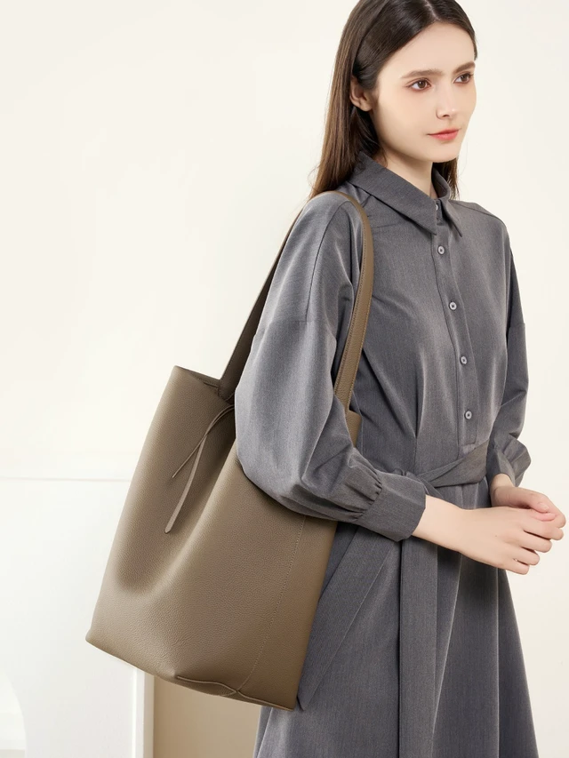 Alt view image 3 of 3 - Genuine Leather Women Cross Bag Women Handbag Grey