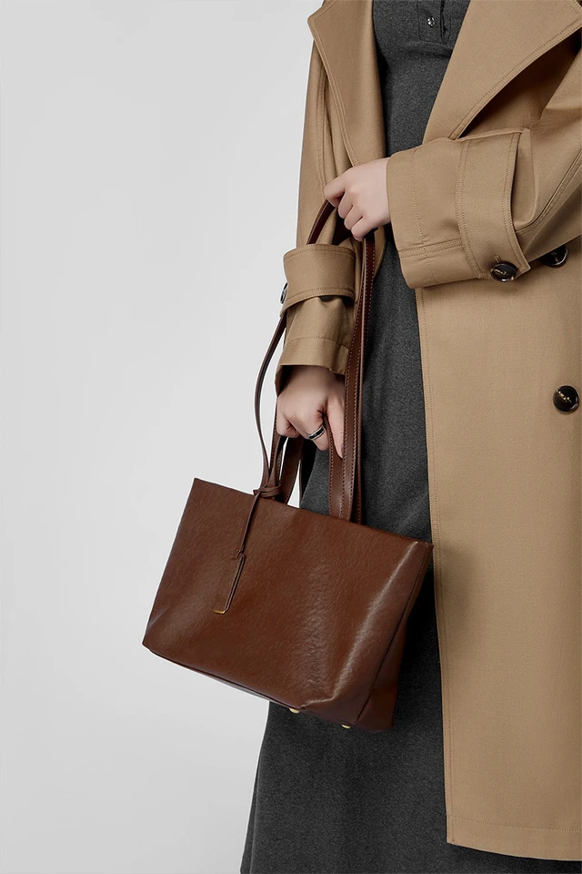 Alt view image 4 of 4 - Women Genuine Leather Tote Purse Shoulder Bag Brown