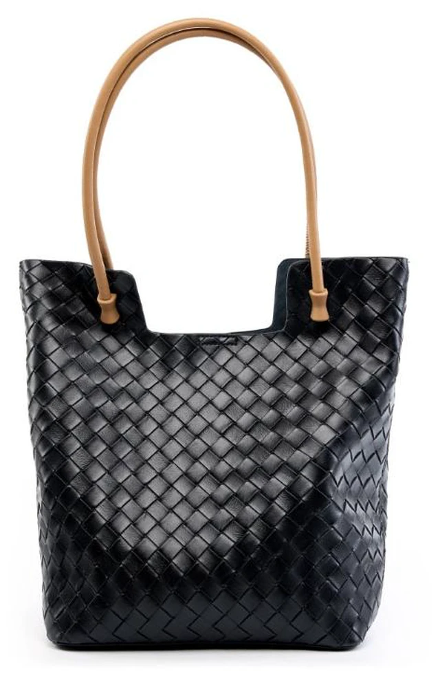 Main image of Women's Woven Bag Large Capacity Cowhide Handbag Black