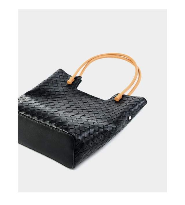 Alt view image 4 of 4 - Women's Woven Bag Large Capacity Cowhide Handbag Black