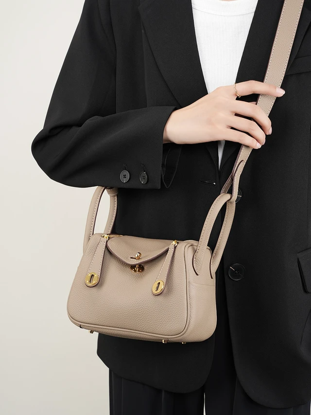 Alt view image 2 of 2 - Ladies' Genuine Leather Shoulder Crossbody Bag Lindy Small Bag Grey