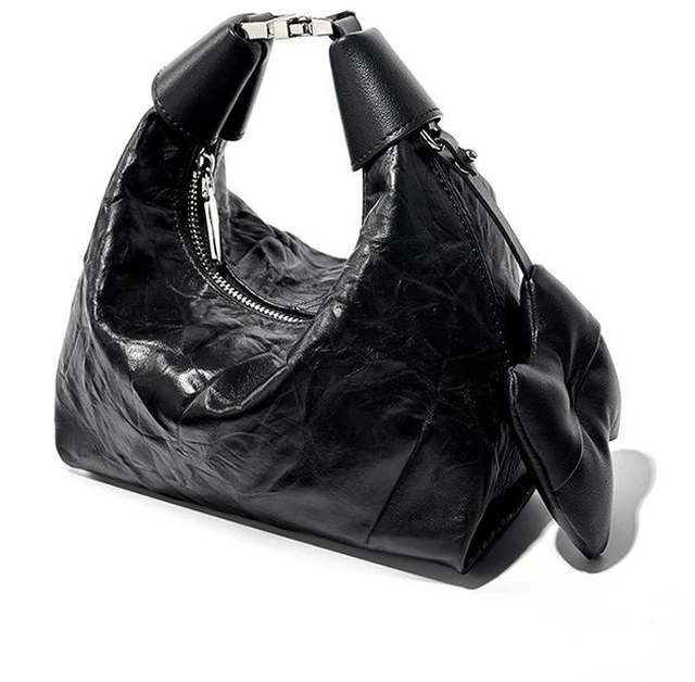 Main image of Women Wrinkled Cowhide Dumpling Bag Hand-held Diagonal Cross Bag Black