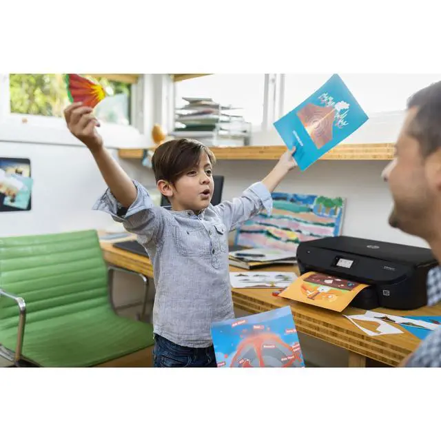 Alt view image 2 of 7 - Everyday Photo Paper, Glossy, 8.5x11 in, 50 sheets (Q8723A)
