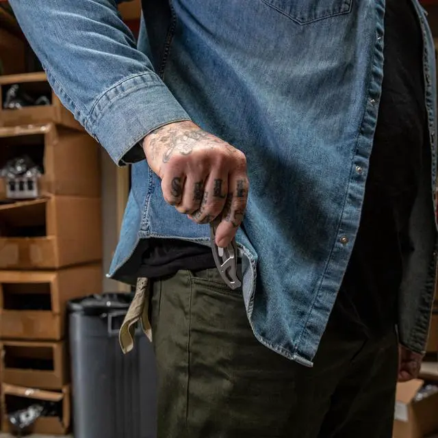 Alt view image 4 of 7 - Gear Paraframe I EDC Folding Pocket Knife, 3" Fine Edge with Safety Frame Lock, Stainless Steel, Grey