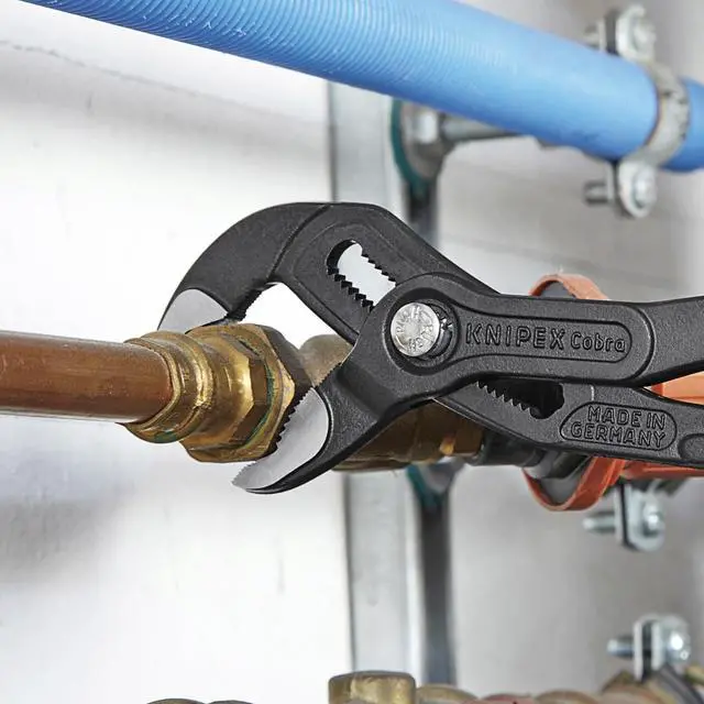 Alt view image 4 of 7 - Tools 87 01 250 Cobra Water Pump Pliers,10-Inch