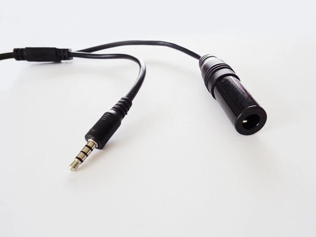 Alt view image 4 of 5 - OSEI LLC Helicopter to General Aviation Adapter with Auxiliary Male 3.5 mm Plug for Android Phone