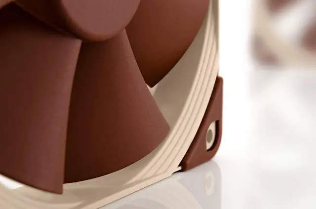 Alt view image 6 of 7 - NF-F12 PWM, Premium Quiet Fan, 4-Pin (120mm, Brown)