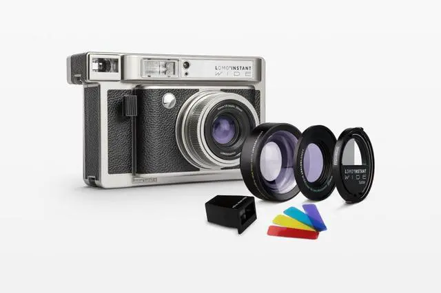 Main image of Lomo'Instant Wide Camera & Lenses Monte Carlo Black Leather