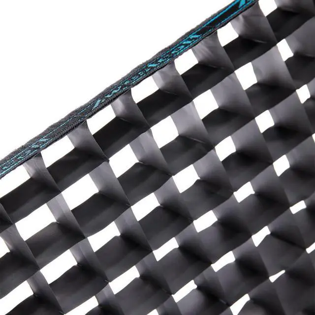 Alt view image 3 of 3 - 40-Degree Egg Crate Grid for Switch Octa-S & Rapid Box Octa 26"