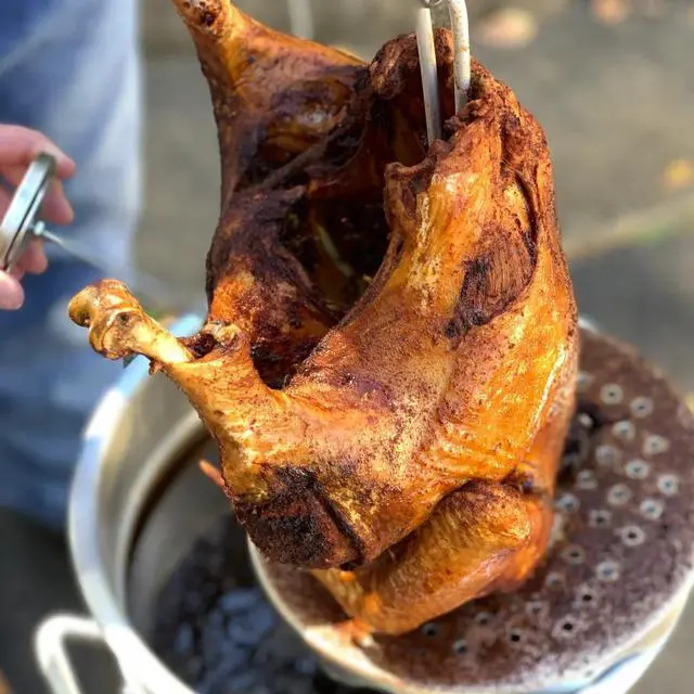Alt view image 6 of 6 - 1118 32-qt Stainless Turkey Fryer Features Vented Lid Perforated Poultry Rack 12-in Stainless Fry Thermometer 2-oz Seasoning Injector