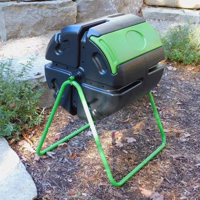 Alt view image 4 of 6 - HOTFROG Roto Single Chamber Batch Tumbling Composter - Outdoor Rotating Garden Compost Bin (HF-RM4000) Black & Green (37-Gallon)