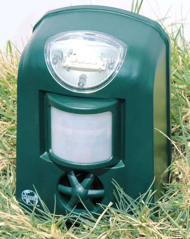 Alt view image 2 of 6 - TSBR610 Advanced Sonic & Ultrasonic Bird Repeller - Includes Triple Scan Technology