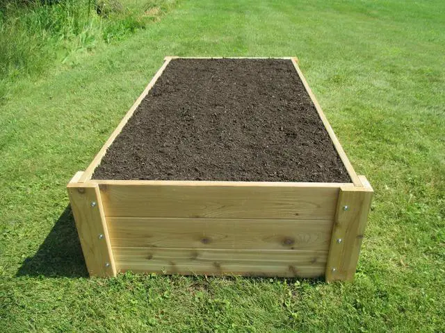 Alt view image 2 of 5 - Deep Root Cedar Raised Bed Garden Kit