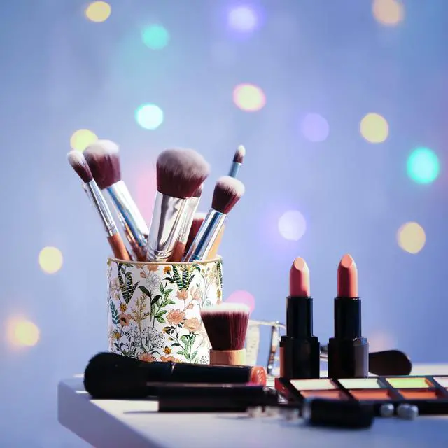 Alt view image 6 of 7 - Large Capacity Colored Pen Holder for Desk, Ceramic Pencil Holder Pen Cup Marker Holder Makeup Brush Holders, Desk Accessories & Workspace Organizers for Home, Office, White Flower