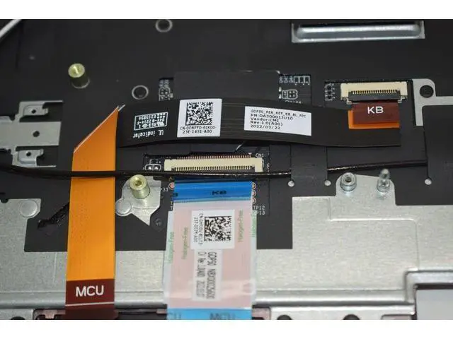 Alt view image 6 of 7 - 00P3H1 0P3H1 Palmrest Upper Case US RGB Keyboard for Alienware M15 R5 R6