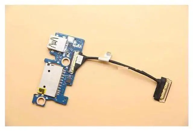 Main image of G5 15 5590 G7 17 7790 Card Reader Board IO Board CN-04DDHW 04DDHW 4DDHW