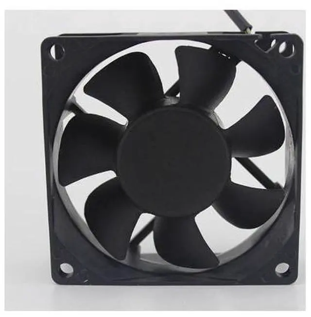 Main image of 100pcs DS07025T12U 70mm 7025 DC 12V 0.7A 4 -pin PWM cpu pc case cooling fan