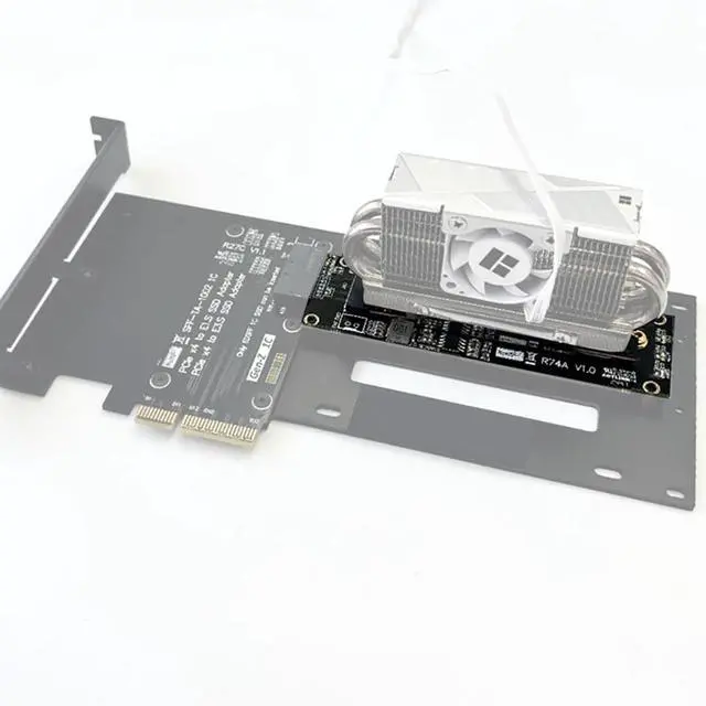 Alt view image 2 of 7 - ADT PCIe 5.0 x4 M.2 NVMe SSD to EDSFF E1.S Extension Card 128G/bps for 1U Server Chassis (R74A PCIe5.0)