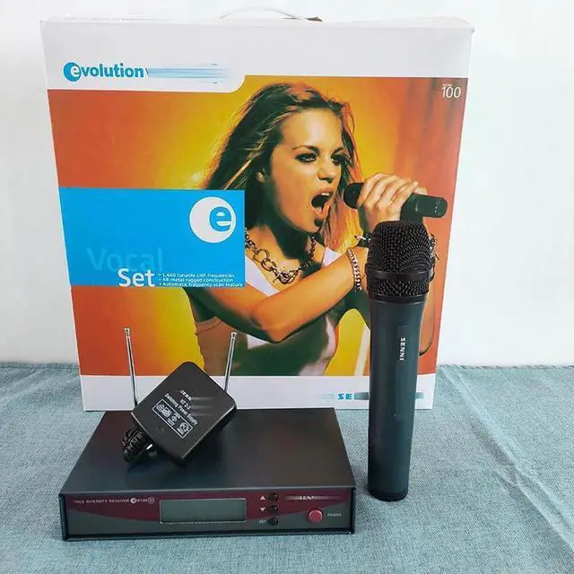 Alt view image 5 of 5 - EW100 G2 Wireless Microphone - One-to-One Stage Performance Singing Wedding Professional Handheld Microphone European plug American standard plug